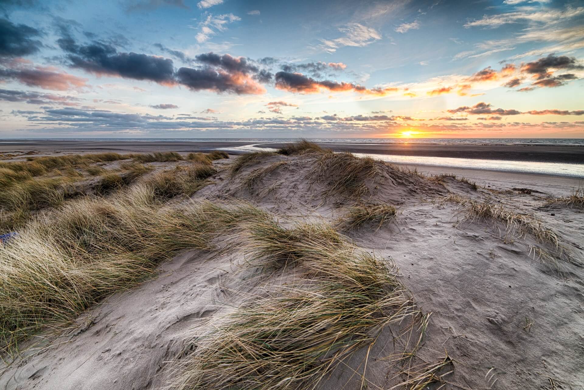 Dünen, Strand und Meer, Sonnenuntergang